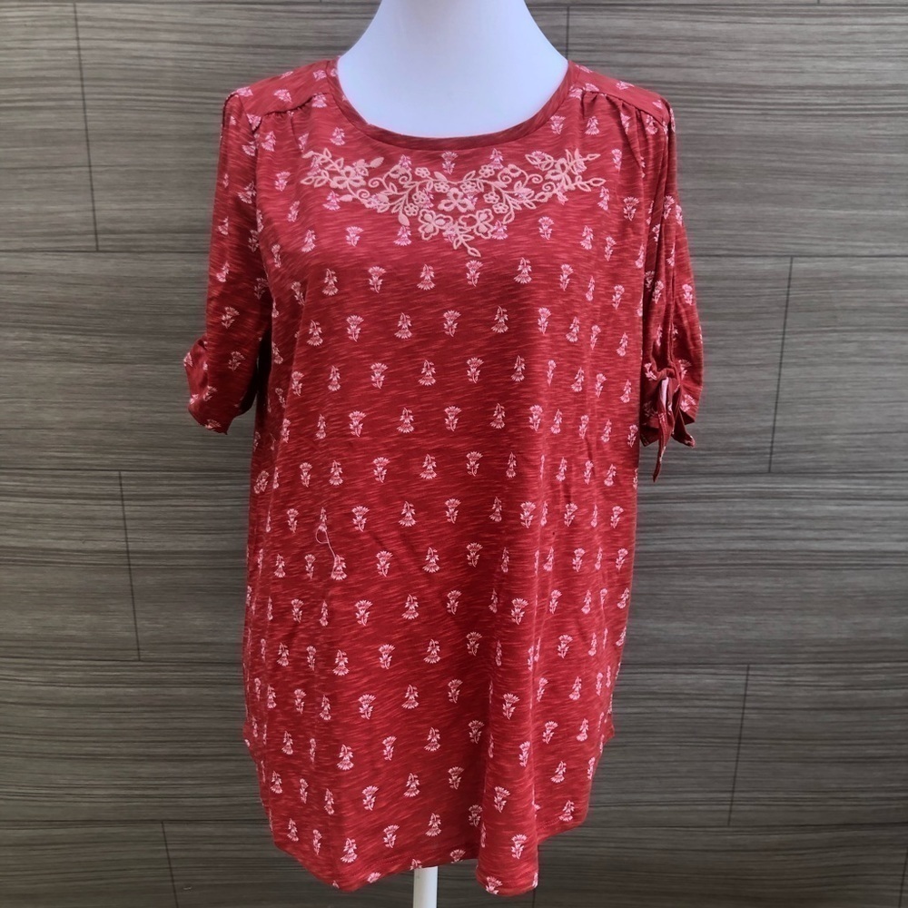 New Cold Shoulder Top Size Large